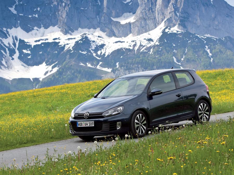  Volkswagen Golf GTD 3-Door 2009 года  (фото 17 из 34)